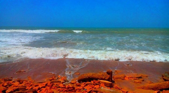 In this picture – Hawke’s Bay Beach, Karachi – TrulyPakistan - An Ultimate Guide to Pakistan’s Best Beaches
