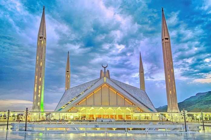In the picture: Faisal Masjid in Islamabad – TrulyPakistan – Reaching Margalla Hills in No Time!