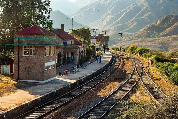 Safari Tourist Train - Truly Pakistan