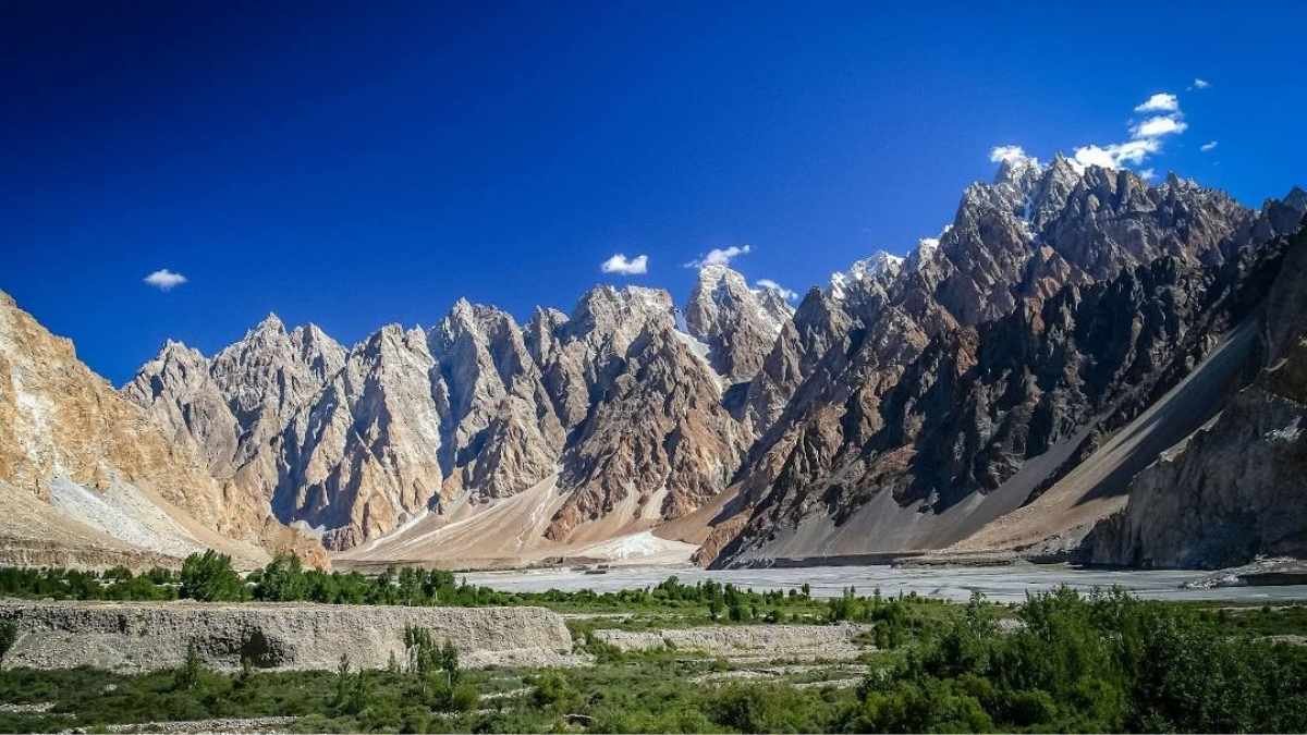 Passu Cones