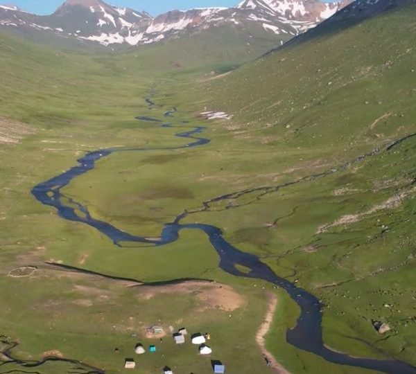 Featured Image of Dudipatsar Lake Trekking Guide Blog