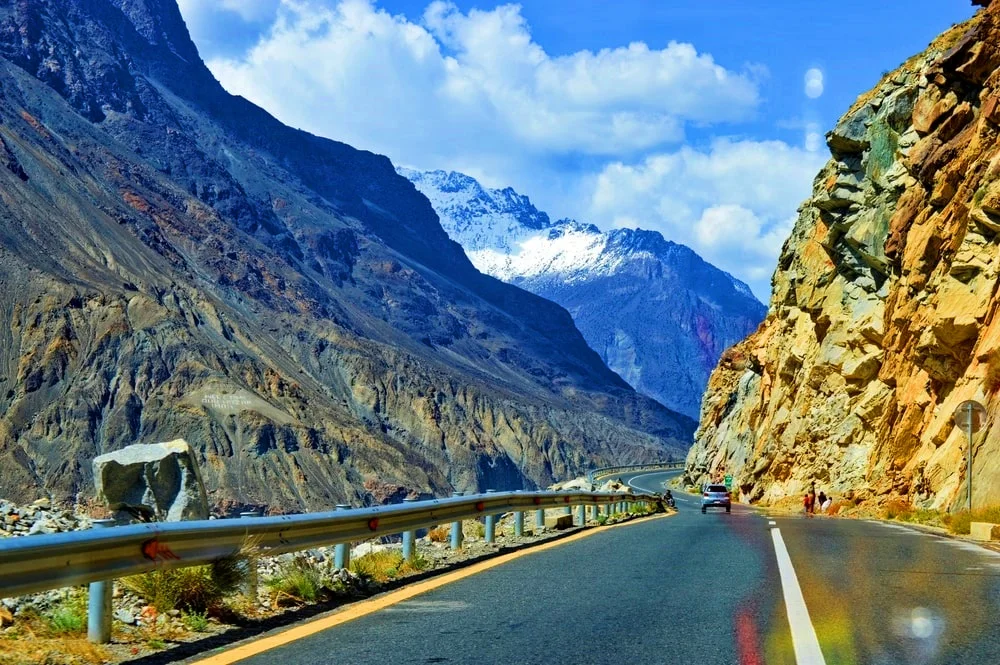 Scenic road leading from Skardu to Barah Valley surrounded by mountains