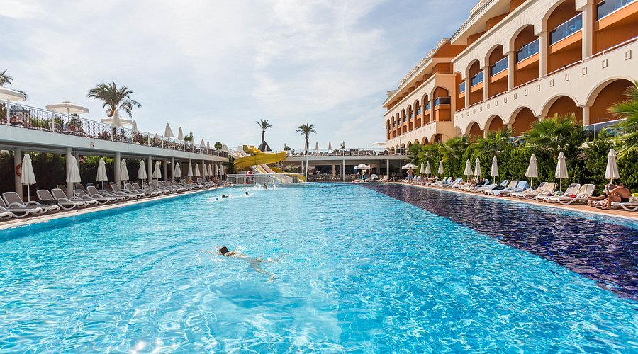 Dreamworld Resort