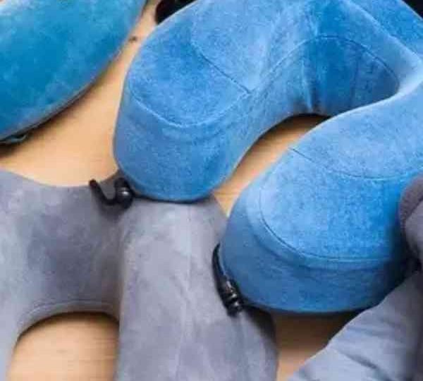 Are Neck Pillows Good for Flights