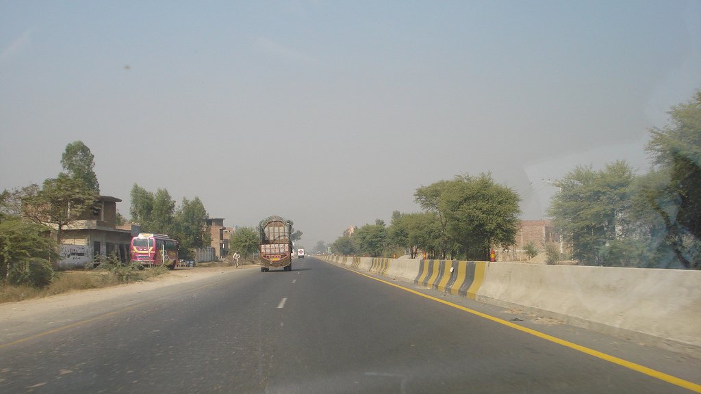 Grand Trunk Road (N-5) Picture.
5 Famous Highway of Pakistan